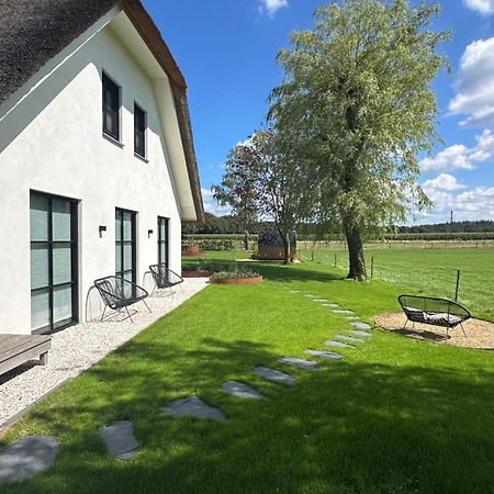 De Gouden Wilg Bed & Breakfast Лунтерен Екстериор снимка