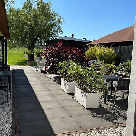De Gouden Wilg Bed & Breakfast Лунтерен Екстериор снимка