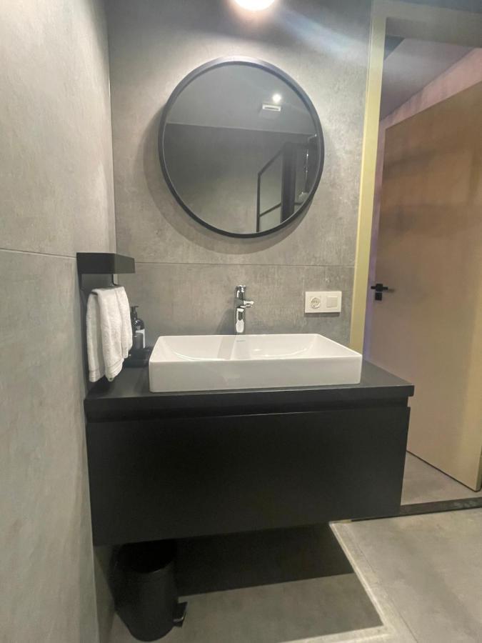 De Gouden Wilg Bed & Breakfast Лунтерен Екстериор снимка