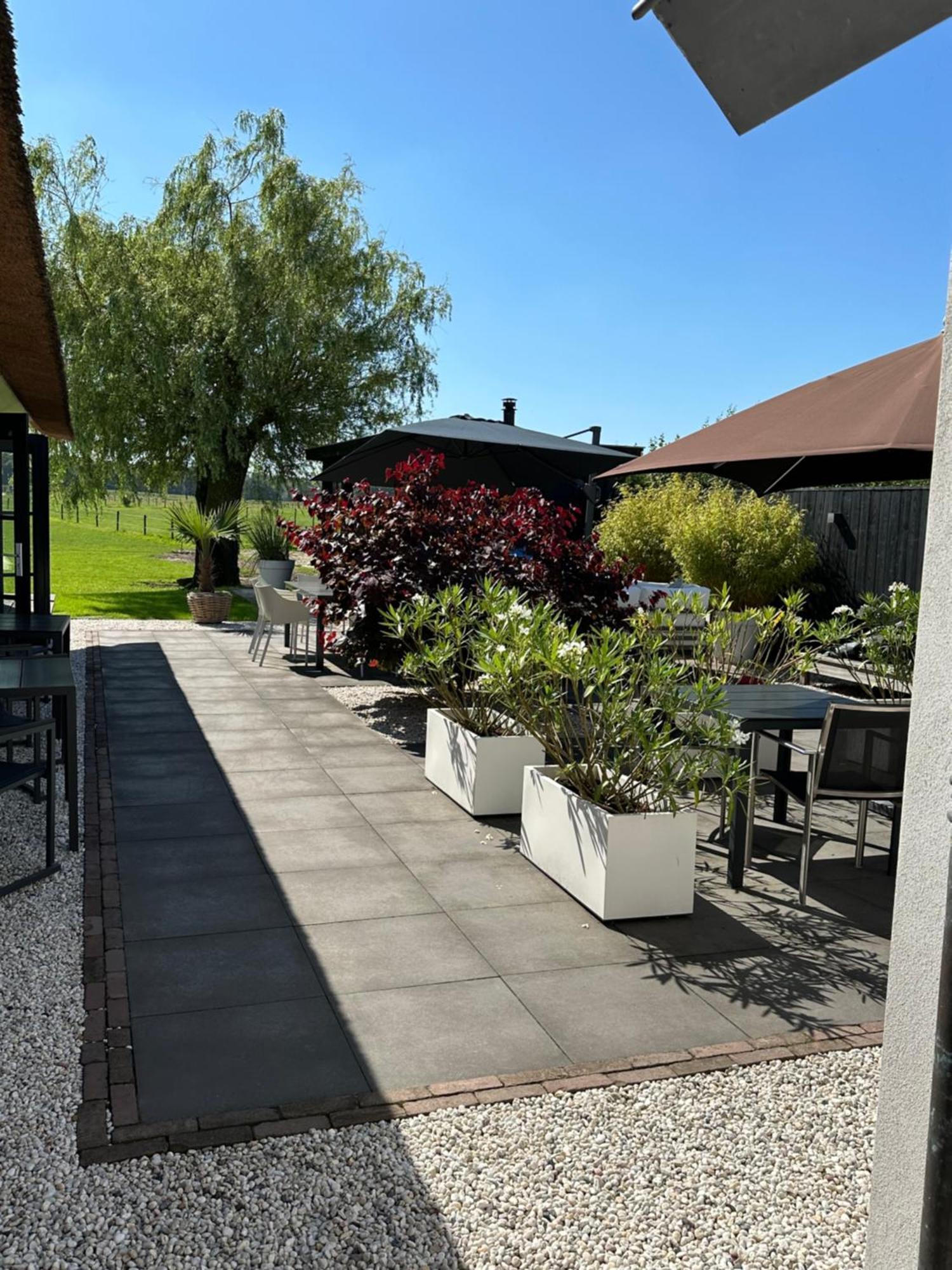 De Gouden Wilg Bed & Breakfast Лунтерен Екстериор снимка